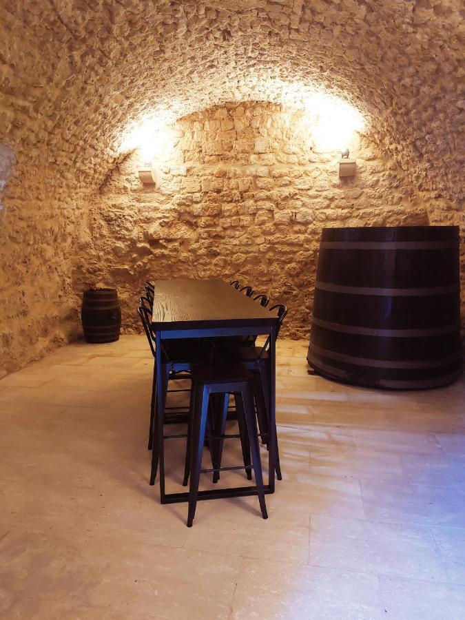 La Closerie D'Escalin Gite 12 Personnes Et Jacuzzi La Garde-Adhémar Exteriör bild